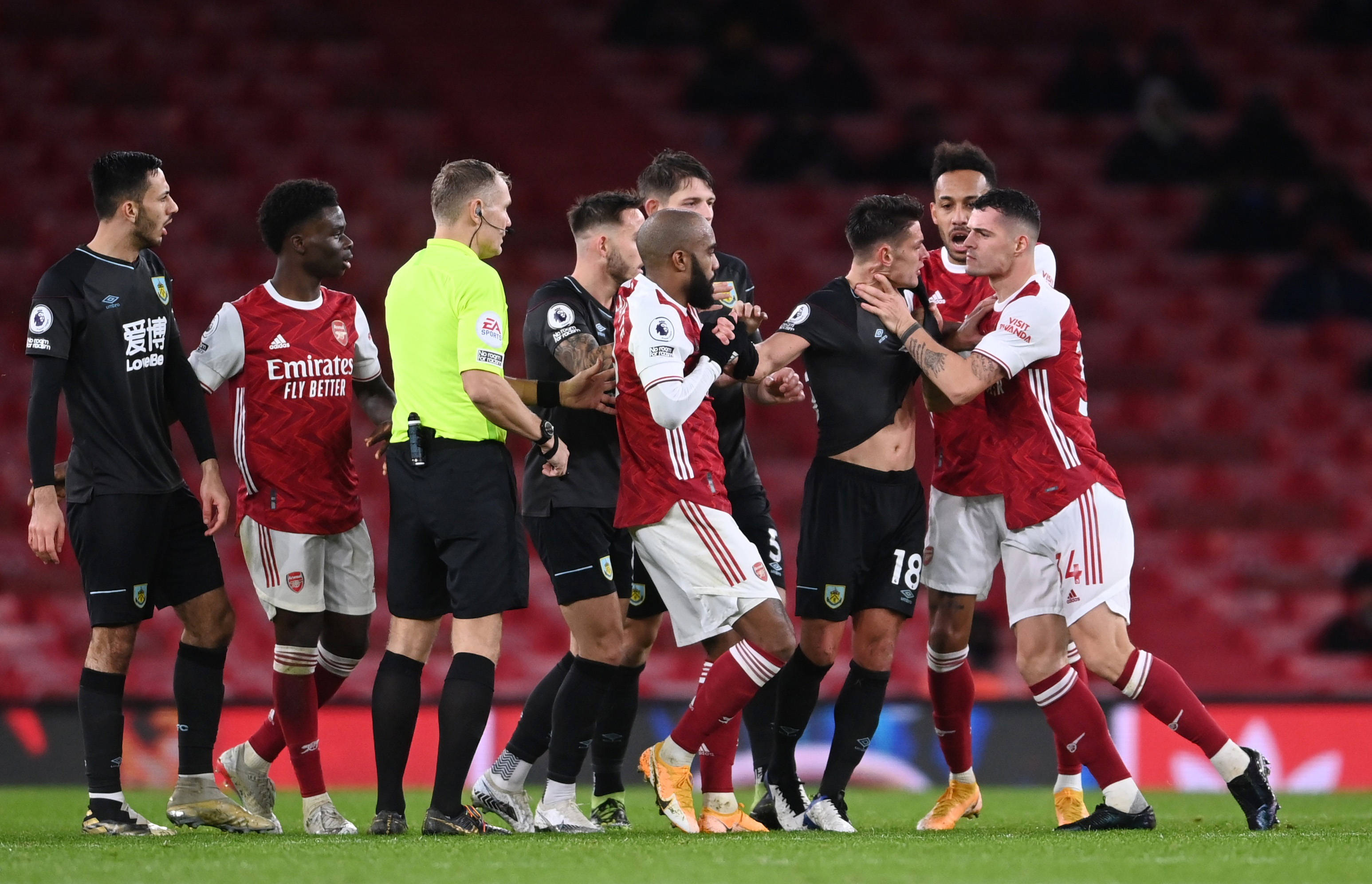 时偏离犹他 时偏离犹他